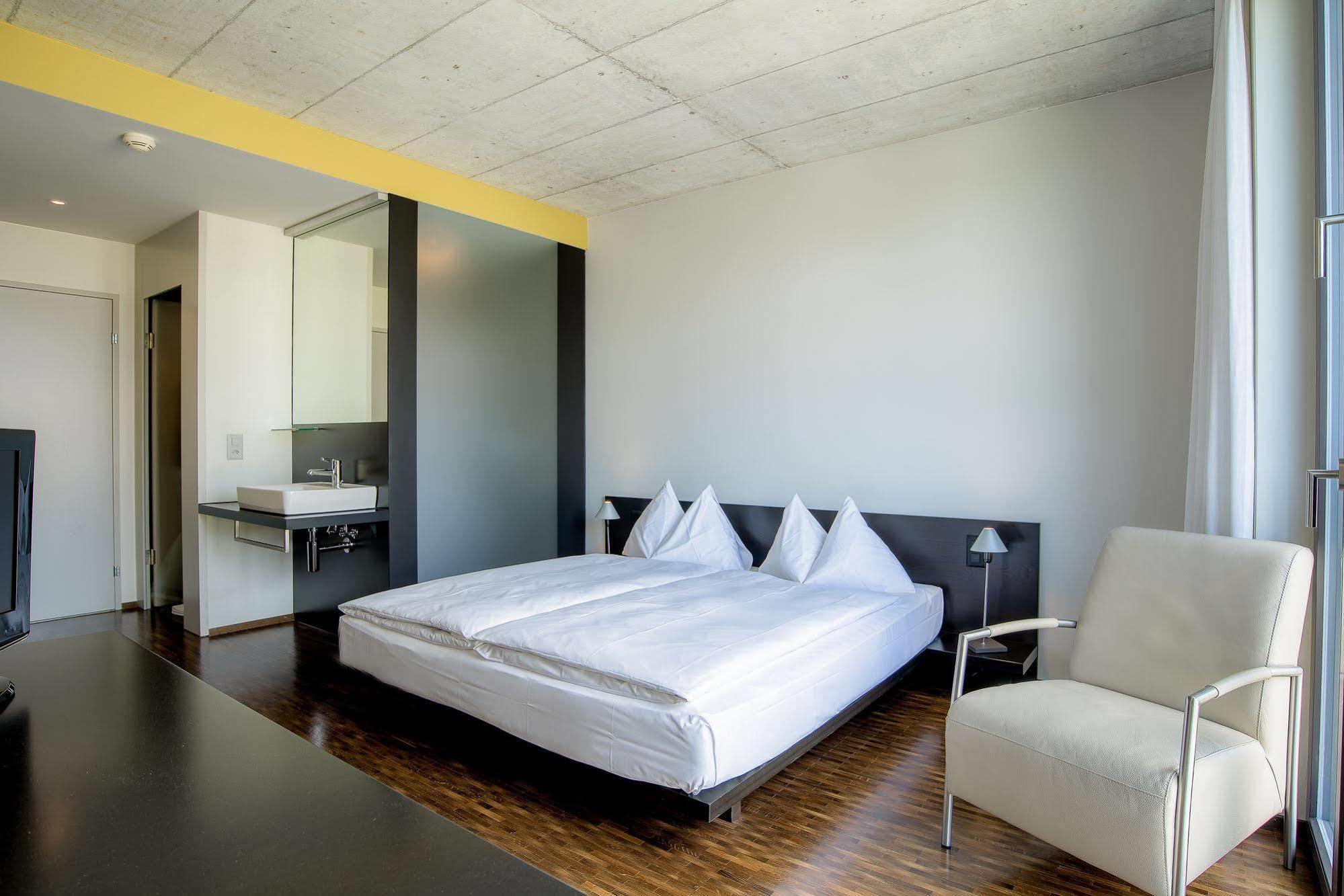 Hotel Kreuzlingen Am Hafen Kültér fotó